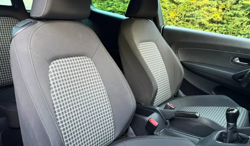 
								VW Scirocco 2.0 TDI Sport full									