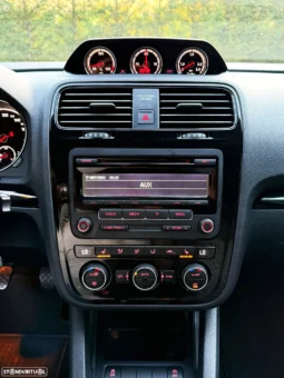 
										VW Scirocco 2.0 TDI Sport full									