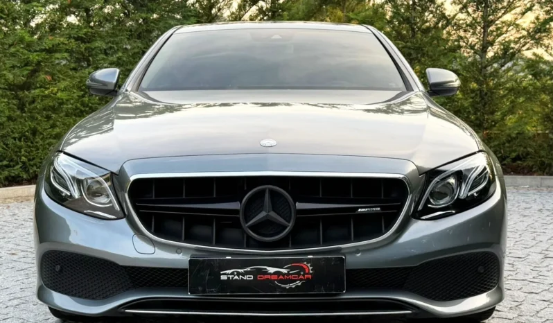 
								Mercedes-Benz E 220 d 9G-TRONIC Avantgarde full									