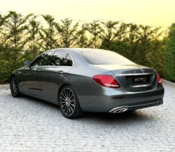 
										Mercedes-Benz E 220 d 9G-TRONIC Avantgarde full									