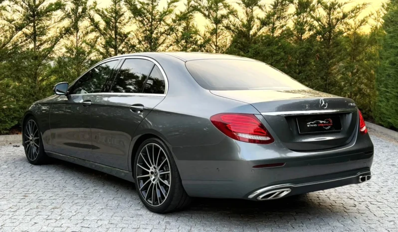
								Mercedes-Benz E 220 d 9G-TRONIC Avantgarde full									