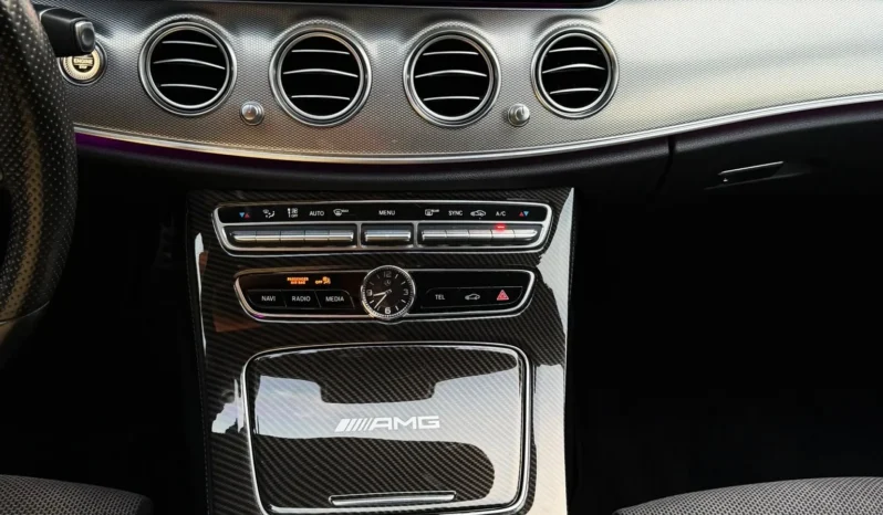 
								Mercedes-Benz E 220 d 9G-TRONIC Avantgarde full									