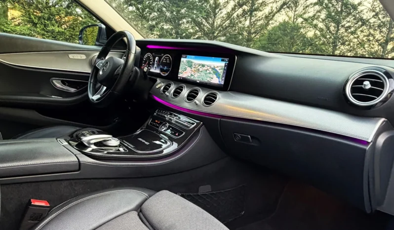 
								Mercedes-Benz E 220 d 9G-TRONIC Avantgarde full									