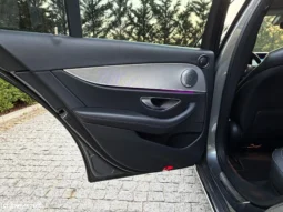 
										Mercedes-Benz E 220 d 9G-TRONIC Avantgarde full									