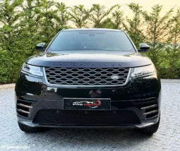 
										Land Rover Range Rover Velar 2.0d R-Dynamic HSE full									