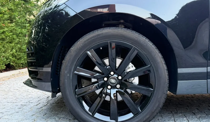 
								Land Rover Range Rover Velar 2.0d R-Dynamic HSE full									