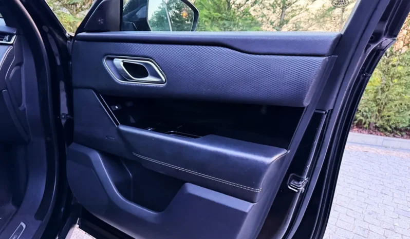 
								Land Rover Range Rover Velar 2.0d R-Dynamic HSE full									