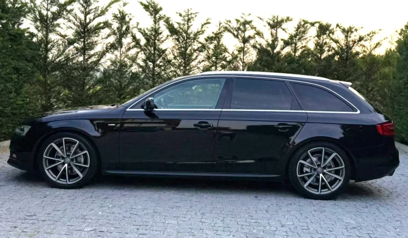 
								Audi A4 2.0 TDI S-line S tronic full									