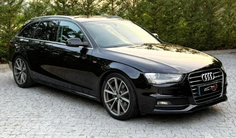 
								Audi A4 2.0 TDI S-line S tronic full									