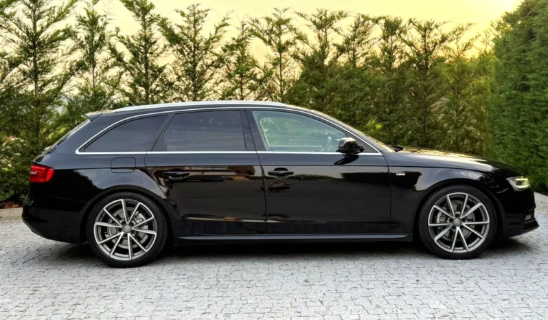 
								Audi A4 2.0 TDI S-line S tronic full									