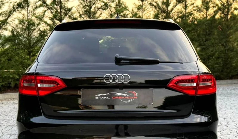 
								Audi A4 2.0 TDI S-line S tronic full									