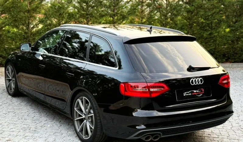 
								Audi A4 2.0 TDI S-line S tronic full									