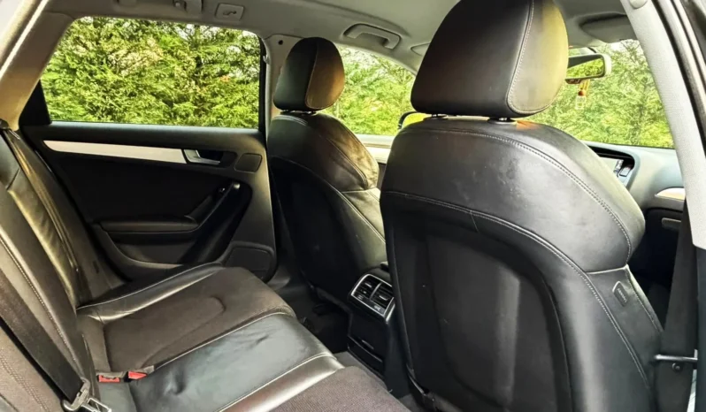 
								Audi A4 2.0 TDI S-line S tronic full									