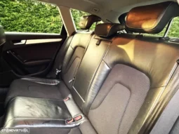 
										Audi A4 2.0 TDI S-line S tronic full									
