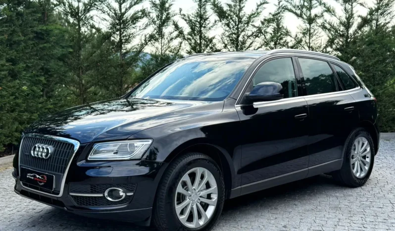 
								Audi Q5 2.0 TDI Sport full									