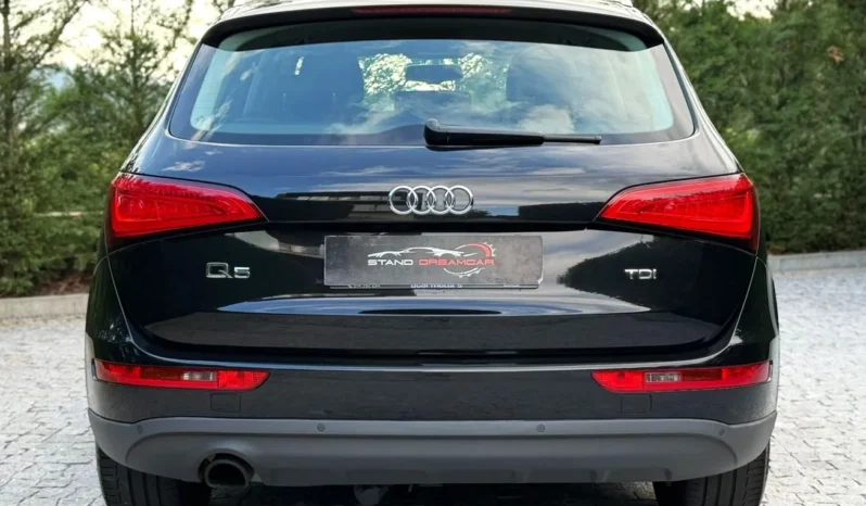 
								Audi Q5 2.0 TDI Sport full									