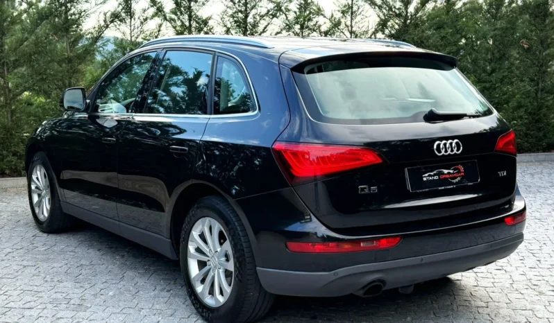 
								Audi Q5 2.0 TDI Sport full									