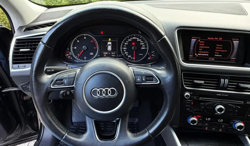 
								Audi Q5 2.0 TDI Sport full									