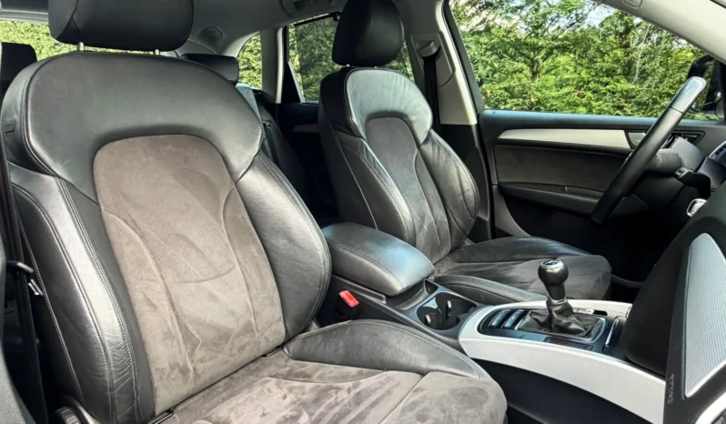 
								Audi Q5 2.0 TDI Sport full									