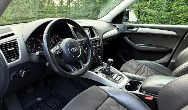 
								Audi Q5 2.0 TDI Sport full									