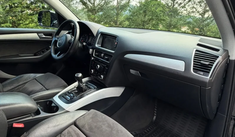 
								Audi Q5 2.0 TDI Sport full									