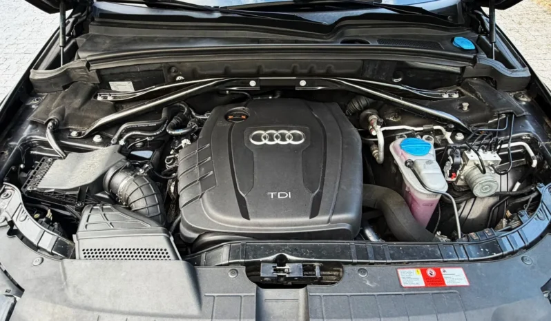 
								Audi Q5 2.0 TDI Sport full									