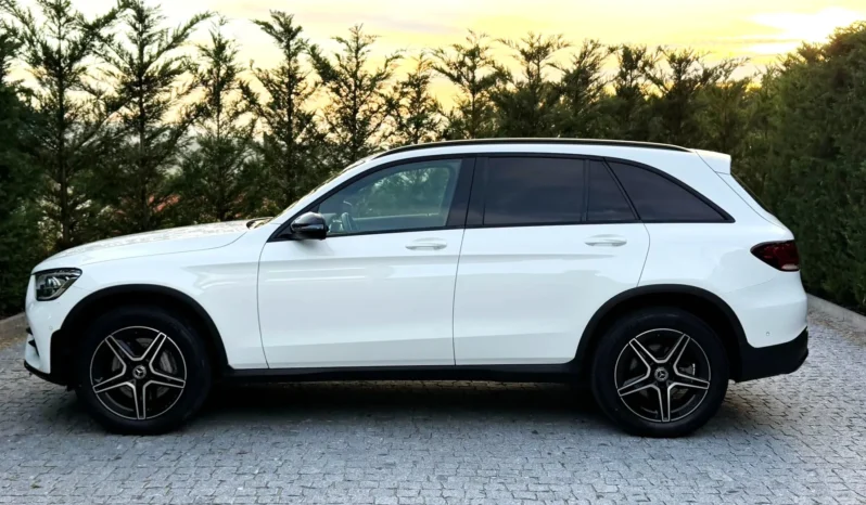 
								Mercedes-Benz GLC 300 de 4Matic 9G-TRONIC Edition AMG Line full									