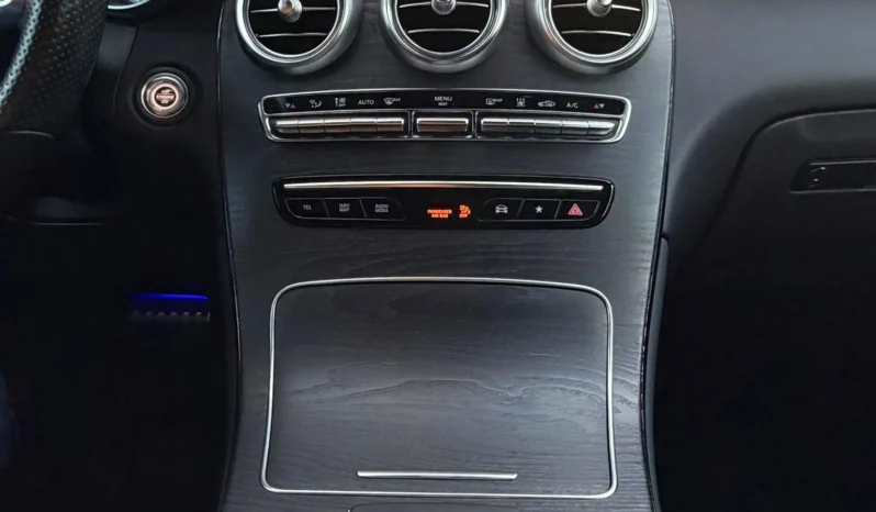 
								Mercedes-Benz GLC 300 de 4Matic 9G-TRONIC Edition AMG Line full									