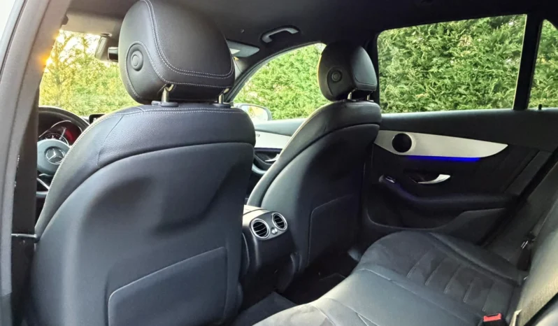 
								Mercedes-Benz GLC 300 de 4Matic 9G-TRONIC Edition AMG Line full									