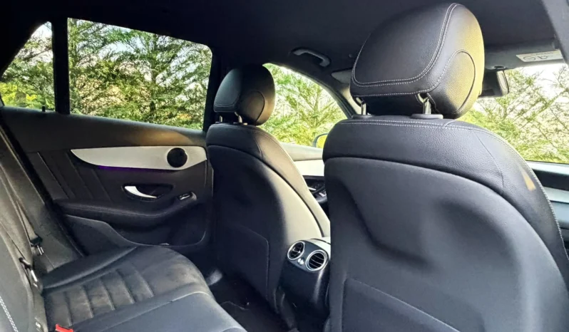 
								Mercedes-Benz GLC 300 de 4Matic 9G-TRONIC Edition AMG Line full									