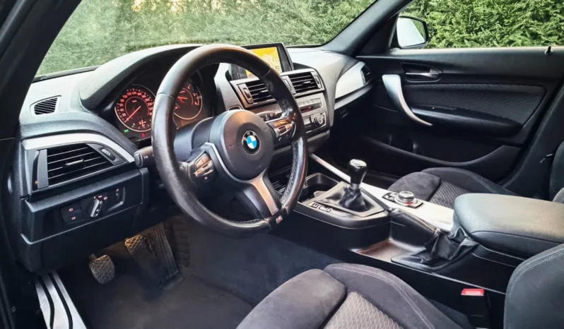 
								BMW 118 d Pack M full									