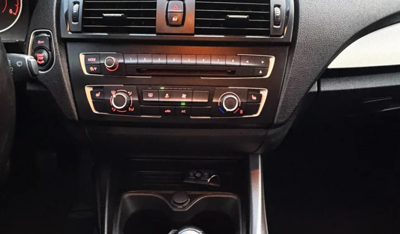 
								BMW 118 d Pack M full									