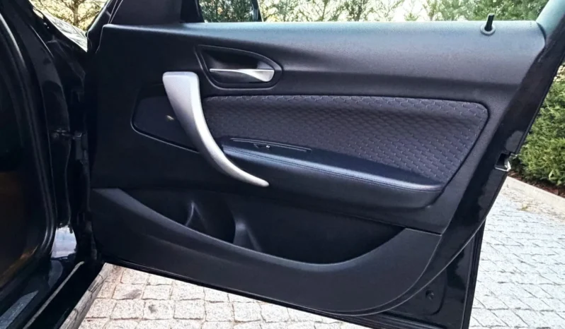 
								BMW 118 d Pack M full									