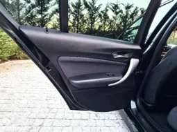 
										BMW 118 d Pack M full									