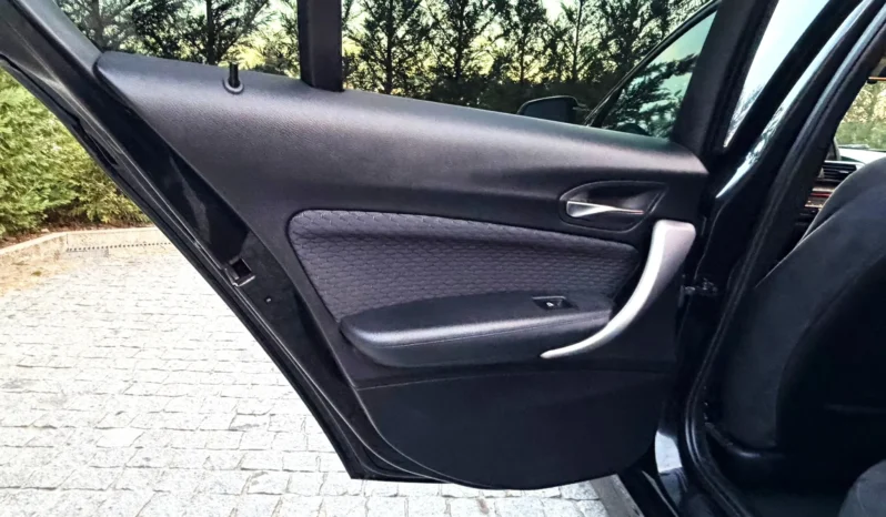
								BMW 118 d Pack M full									