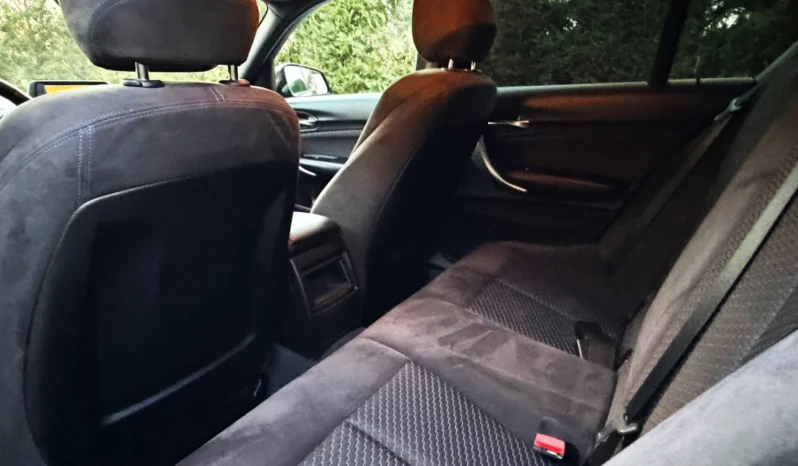 
								BMW 118 d Pack M full									