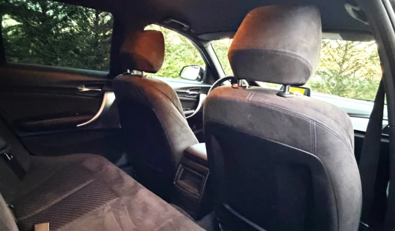 
								BMW 118 d Pack M full									