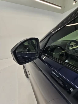 
										Land Rover Range Rover Velar full									