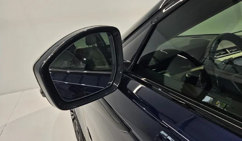 
								Land Rover Range Rover Velar full									