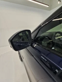 
										Land Rover Range Rover Velar full									