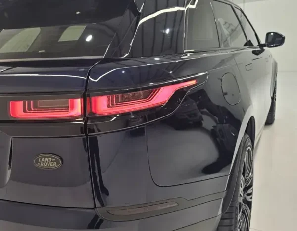 
								Land Rover Range Rover Velar full									
