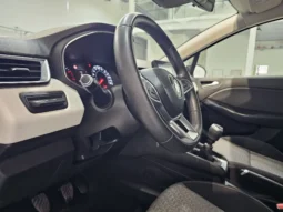 
										Renault Clio full									