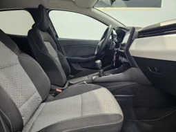 
										Renault Clio full									