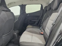 
										Renault Clio full									