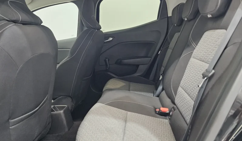 
								Renault Clio full									