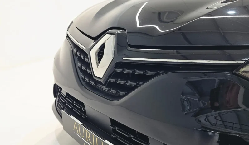 
								Renault Clio full									