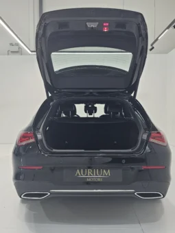 
										Mercedes-Benz CLA 180 full									