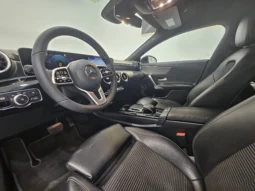 
										Mercedes-Benz CLA 180 full									