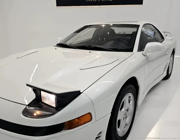 
								Mitsubishi 3000 GT full									