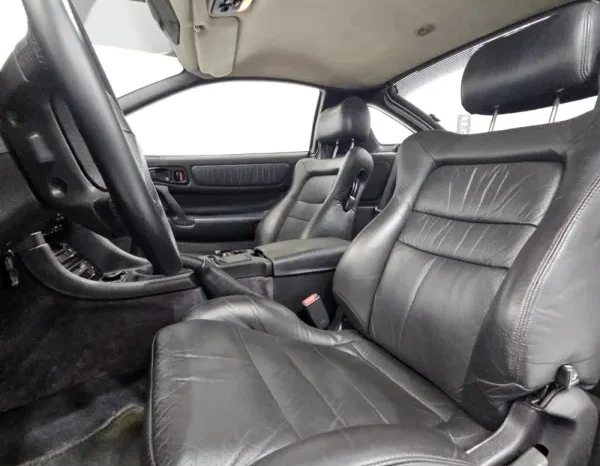
								Mitsubishi 3000 GT full									